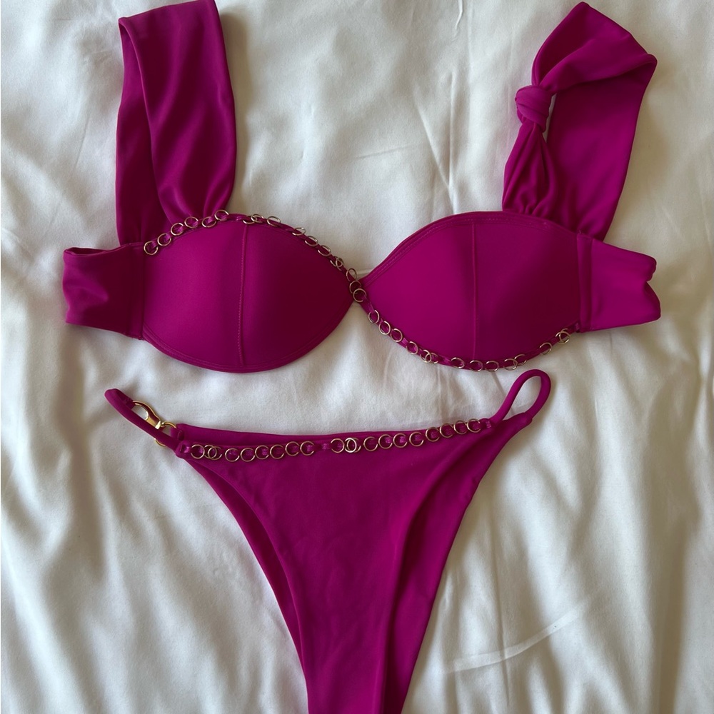Bunda Fuchsia Bikini Set with Gold Chain Detail